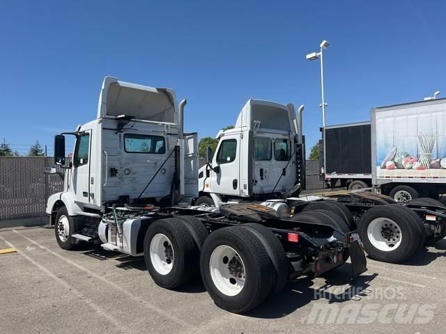 Volvo VNR64T Cabezas tractoras
