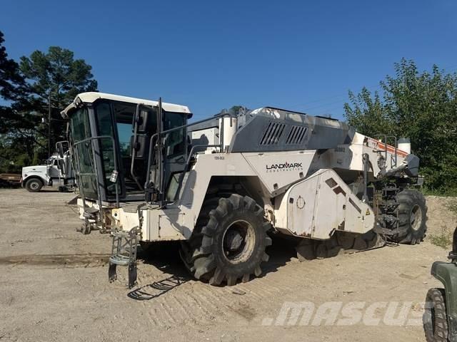 Wirtgen WR240i Compactadores de suelo