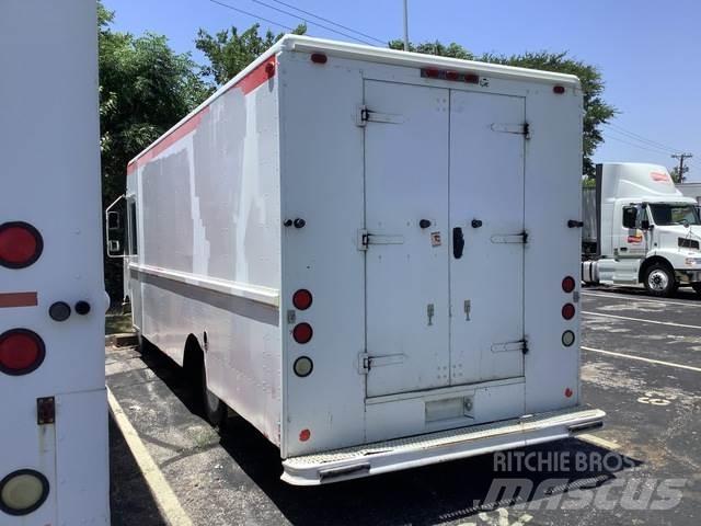 Workhorse P42 Furgonetas de caja cerrada
