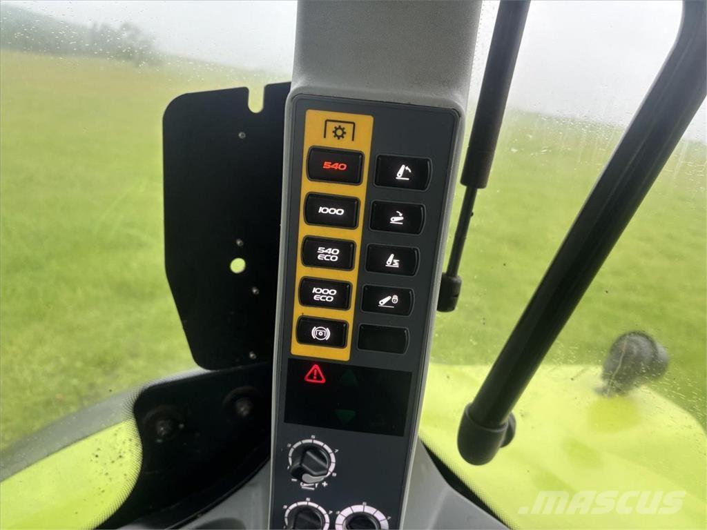 CLAAS ARION 610 Tractores
