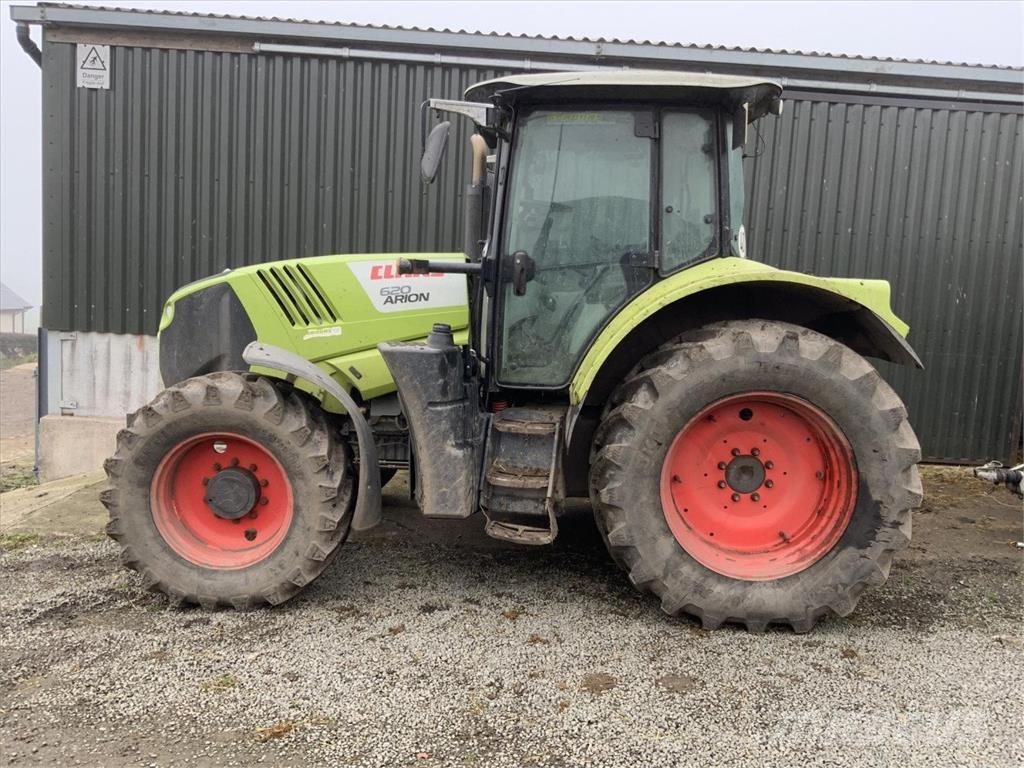 CLAAS ARION 620 Tractores