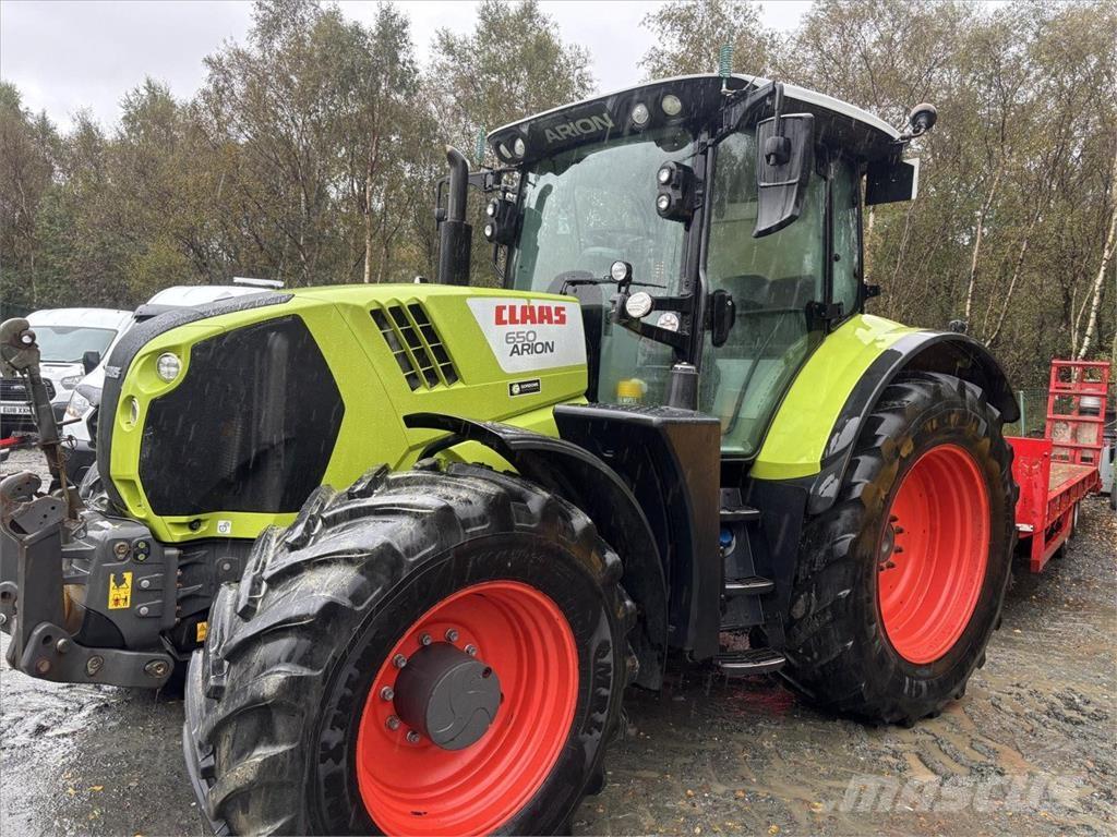 CLAAS ARION 650 Tractores