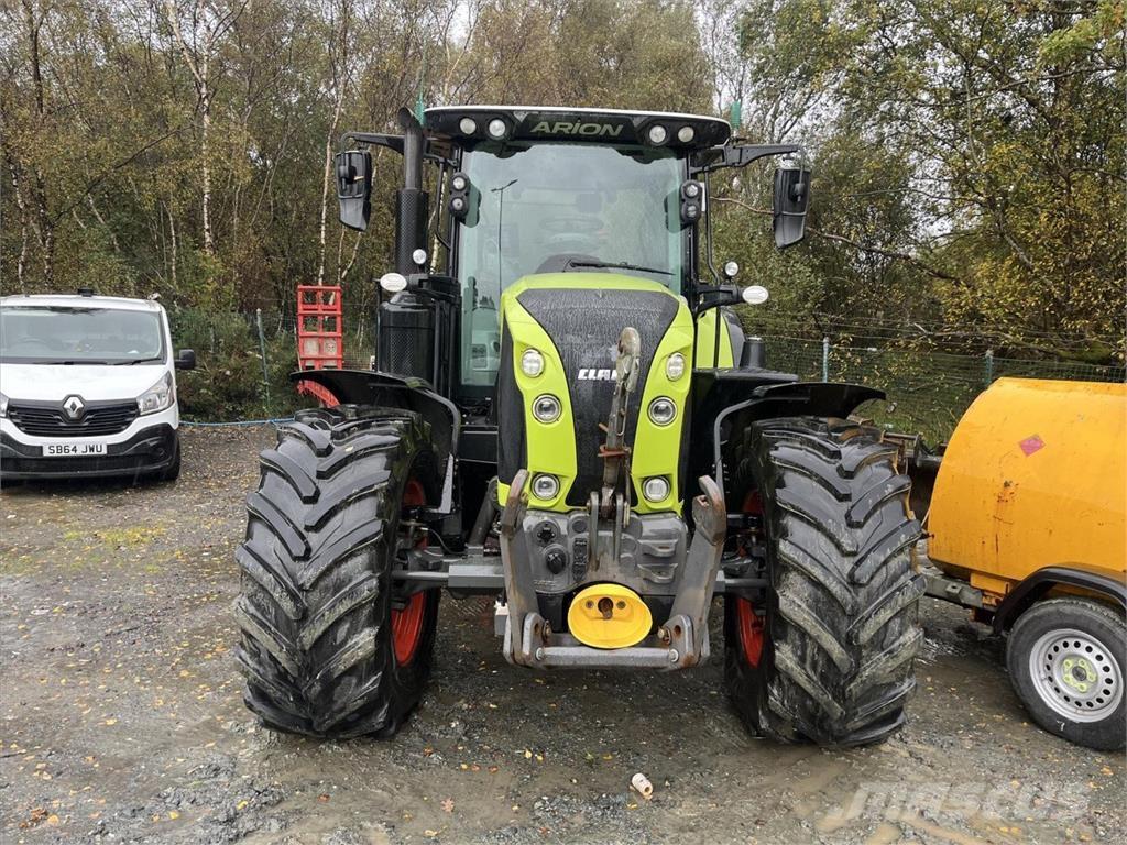 CLAAS ARION 650 Tractores