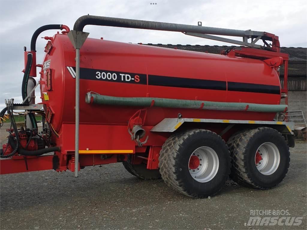 Hi-Spec 3000 TD-S Remolques esparcidores de estiércol