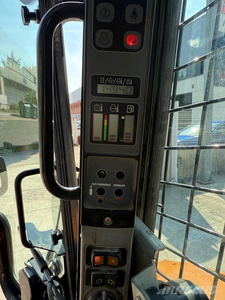 CASE SR210 Cargadoras sobre ruedas