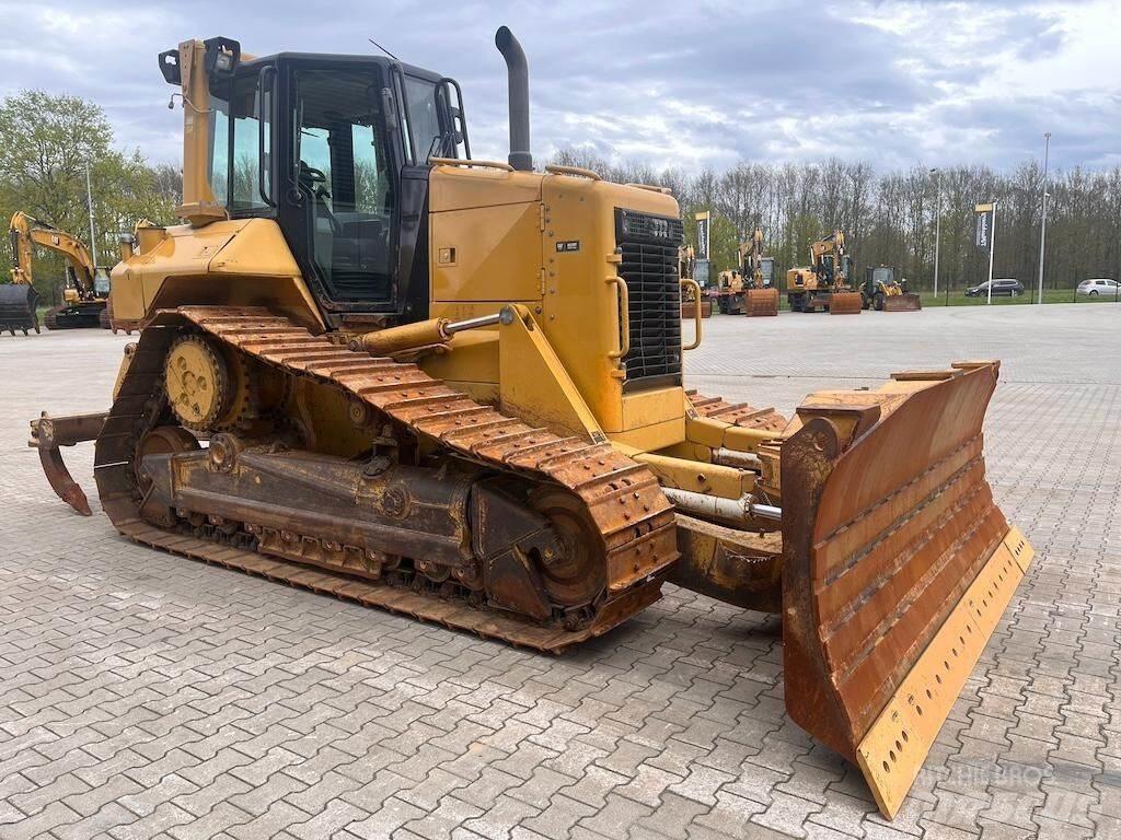 CAT D6N XL Buldozer sobre oruga