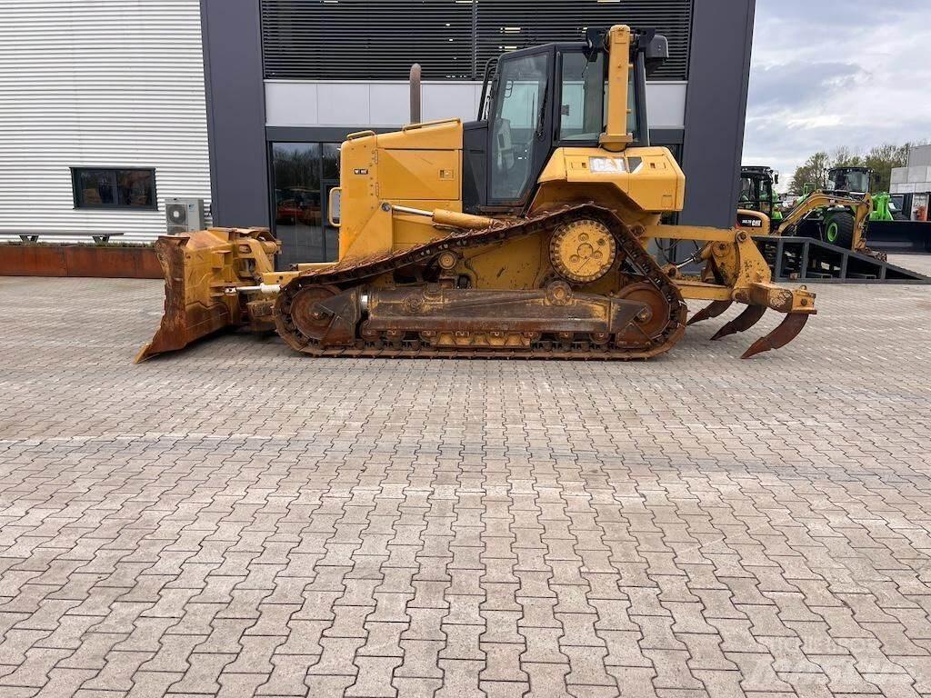 CAT D6N XL Buldozer sobre oruga