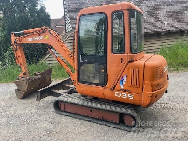 Daewoo SL35 Excavadoras 7t - 12t