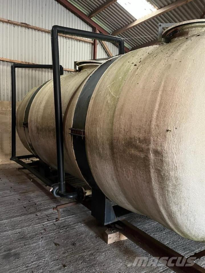  15.000 L vandtank Tolvas de recepción