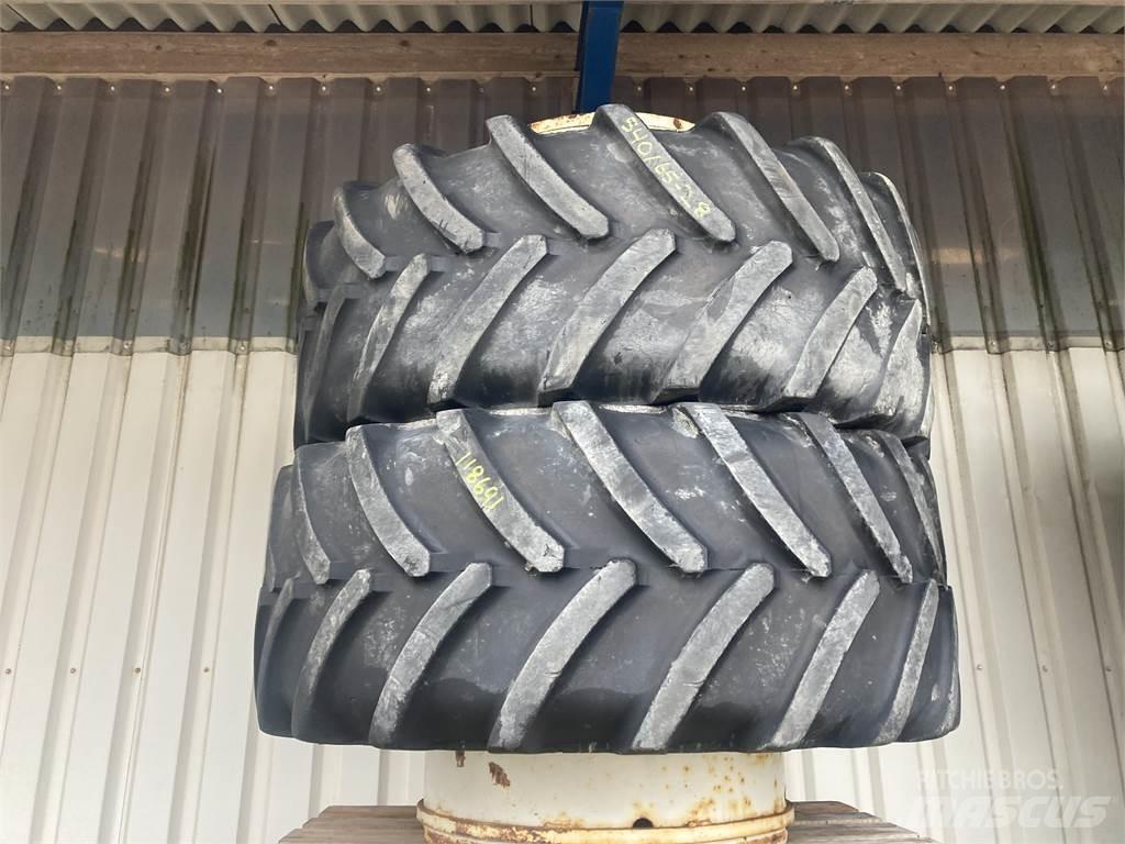  540/65R28 Neumáticos, ruedas y llantas