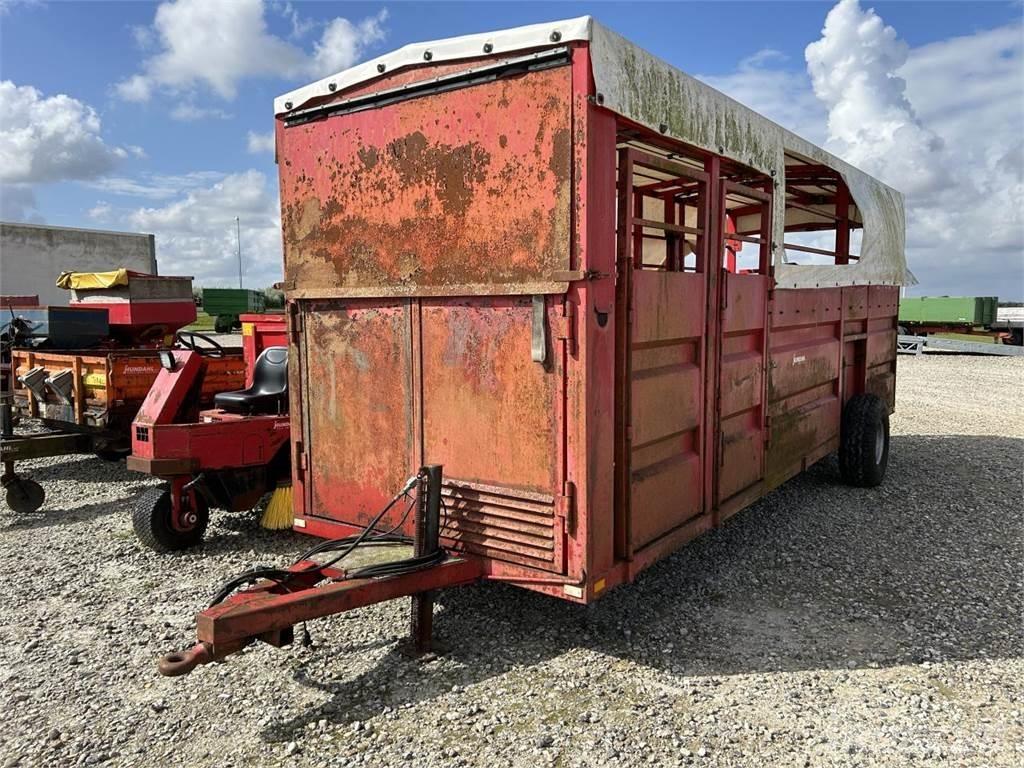  6 MTR Remolques para transporte de animales