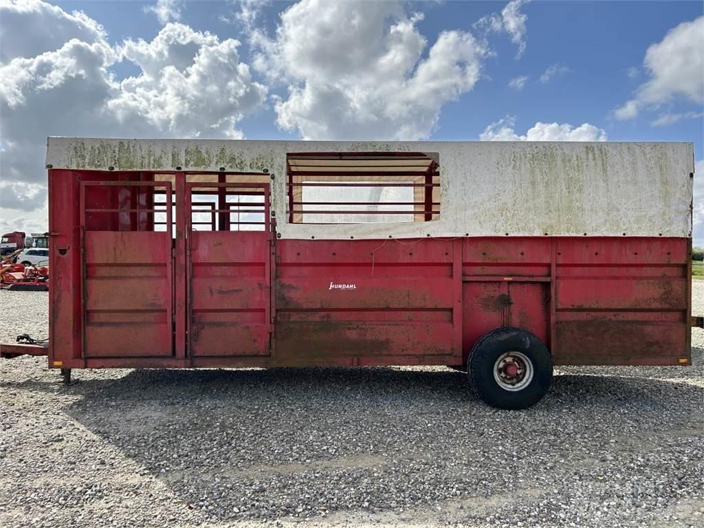  6 MTR Remolques para transporte de animales