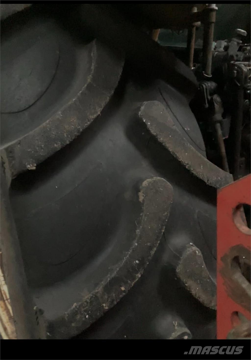 BKT 520/70R38 Neumáticos, ruedas y llantas