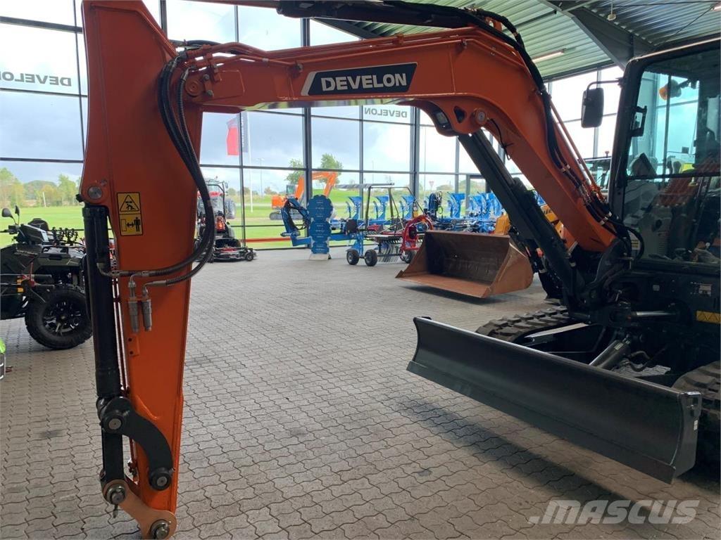Develon DX63-7 Excavadoras de cadenas