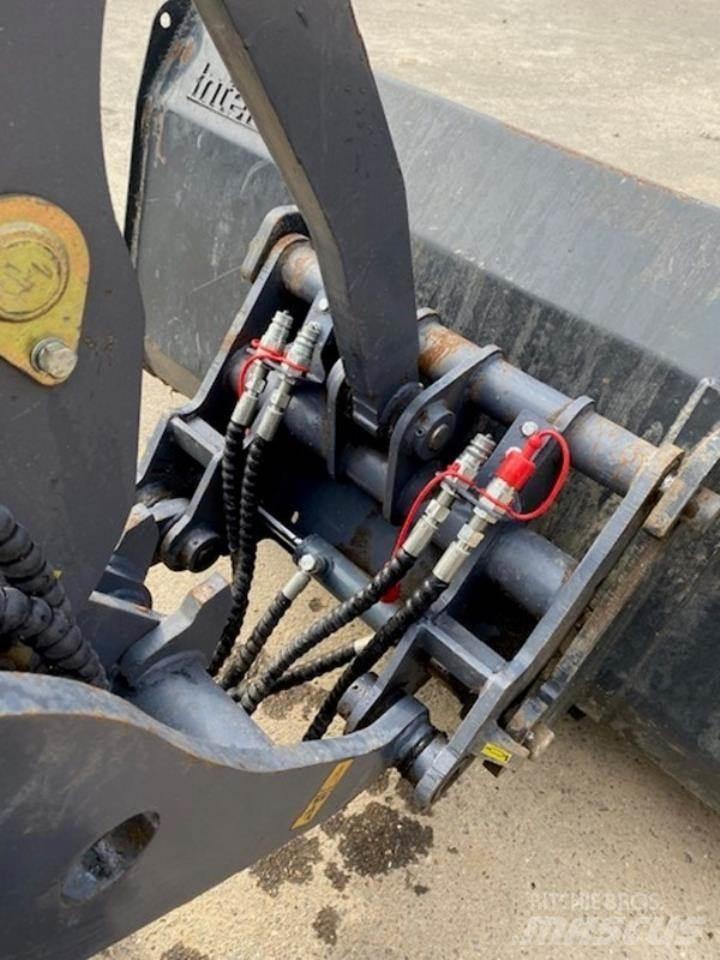 Eurotrac W12 Palas cargadoras