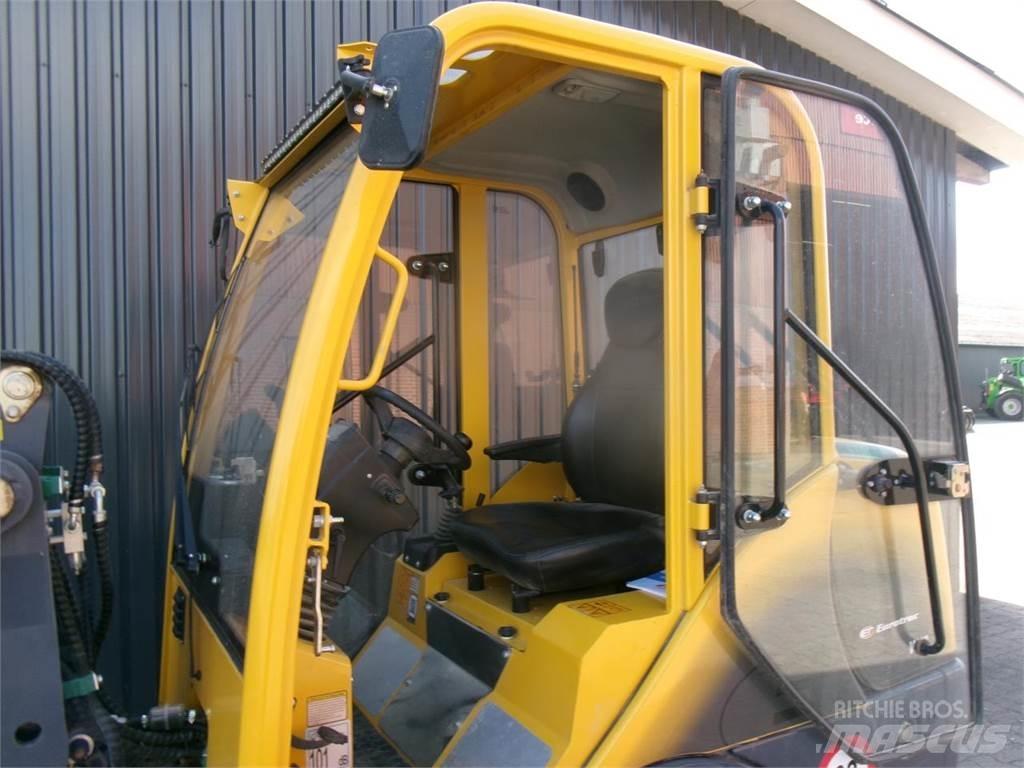 Eurotrac W12 Palas cargadoras