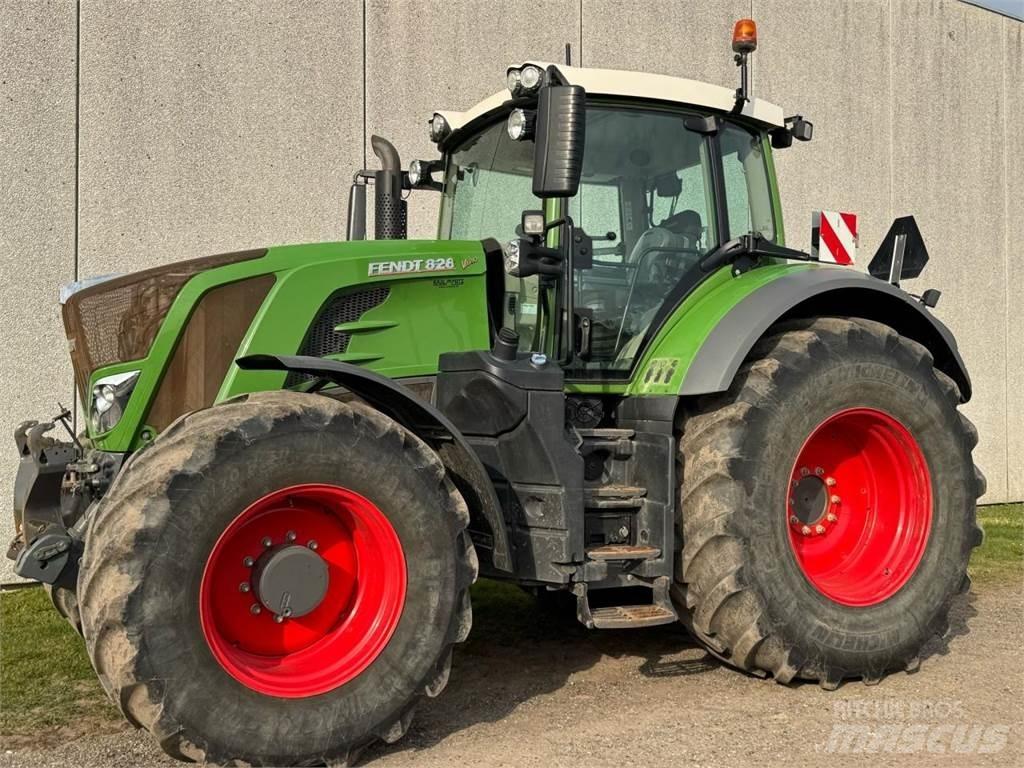 Fendt VARIO 828 Tractores