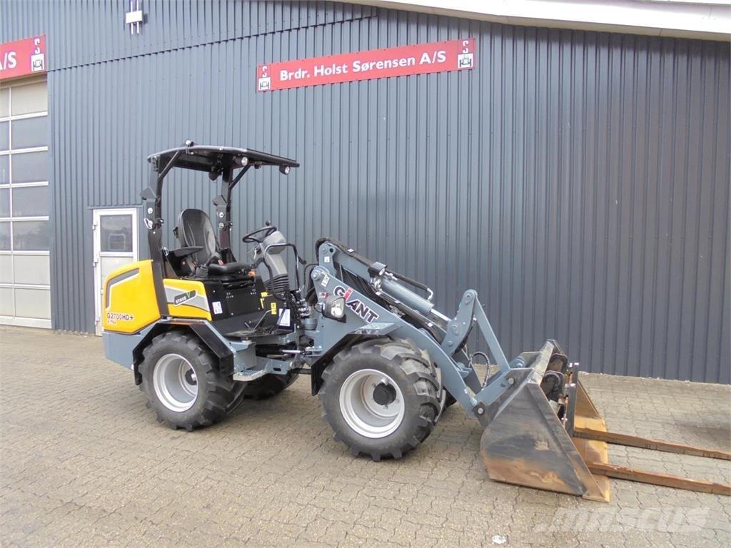 GiANT G2700XHDP Palas cargadoras