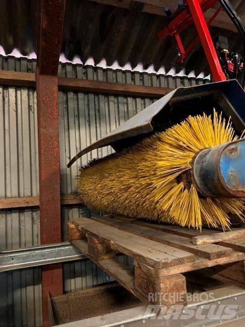 GMR FM 1200 KOST Barredoras