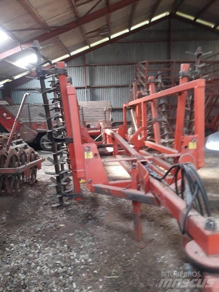 Hankmo 4600 Gradas rotativas / rotocultivadores