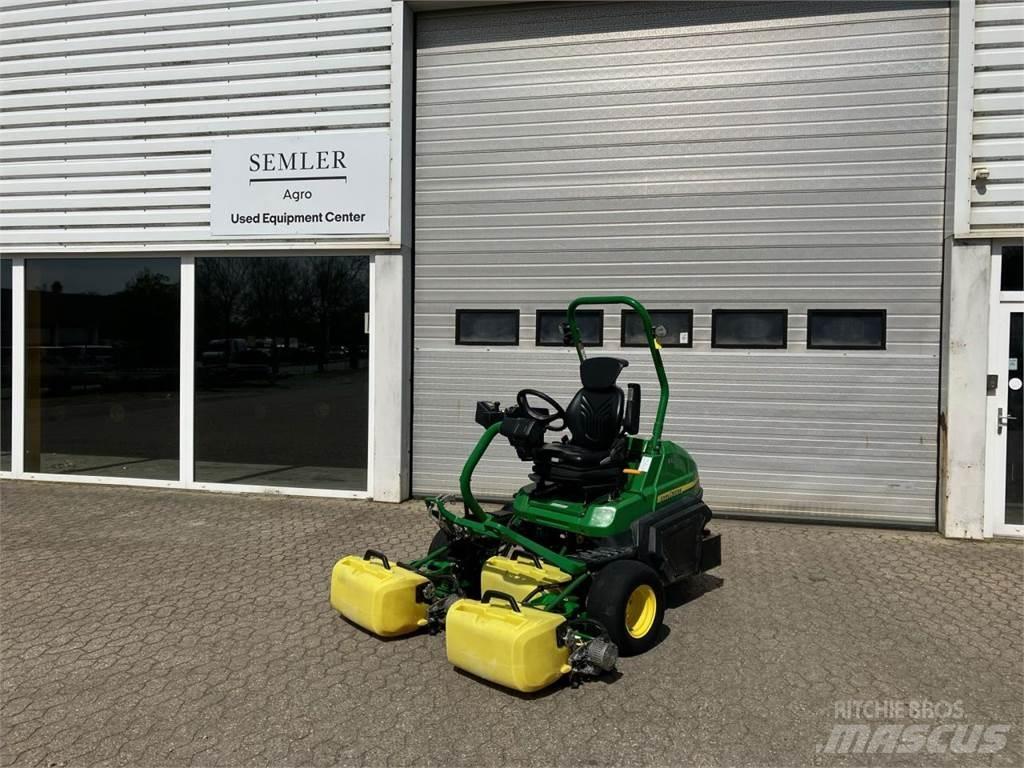 John Deere 2700 Máquinas de calles