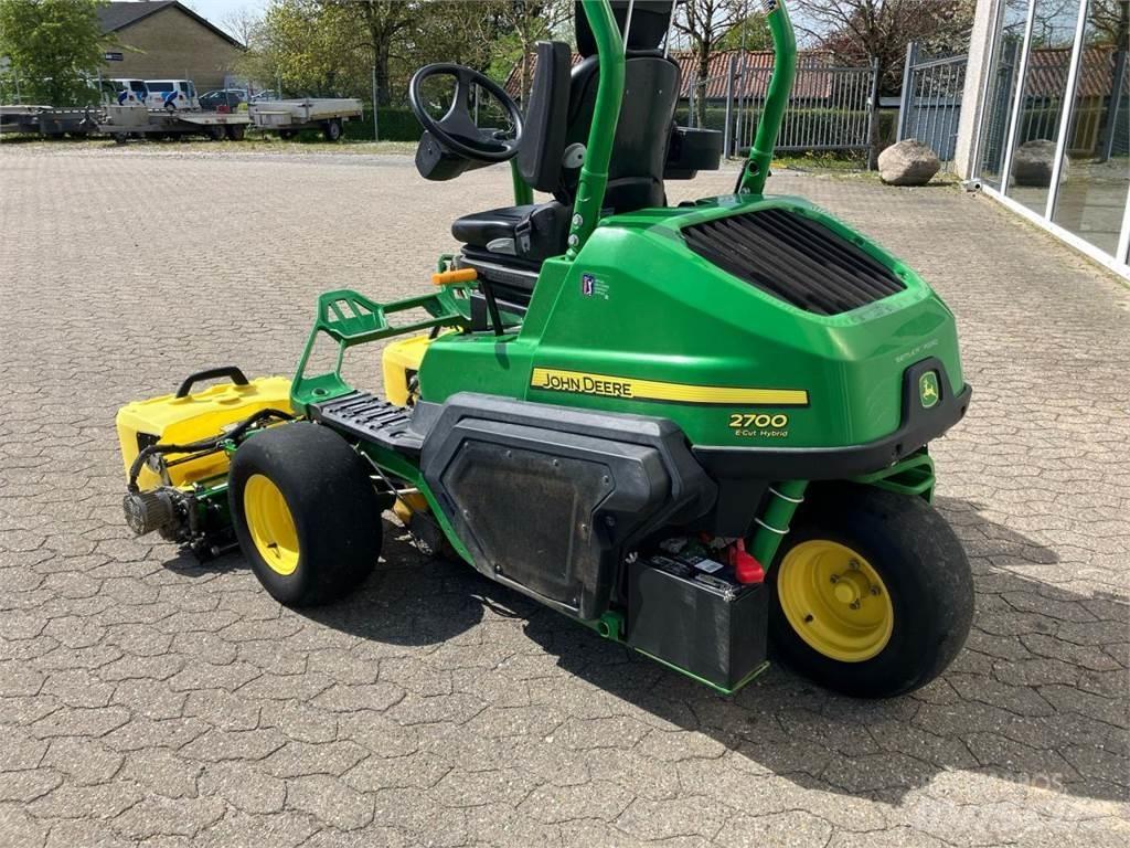 John Deere 2700 Máquinas de calles