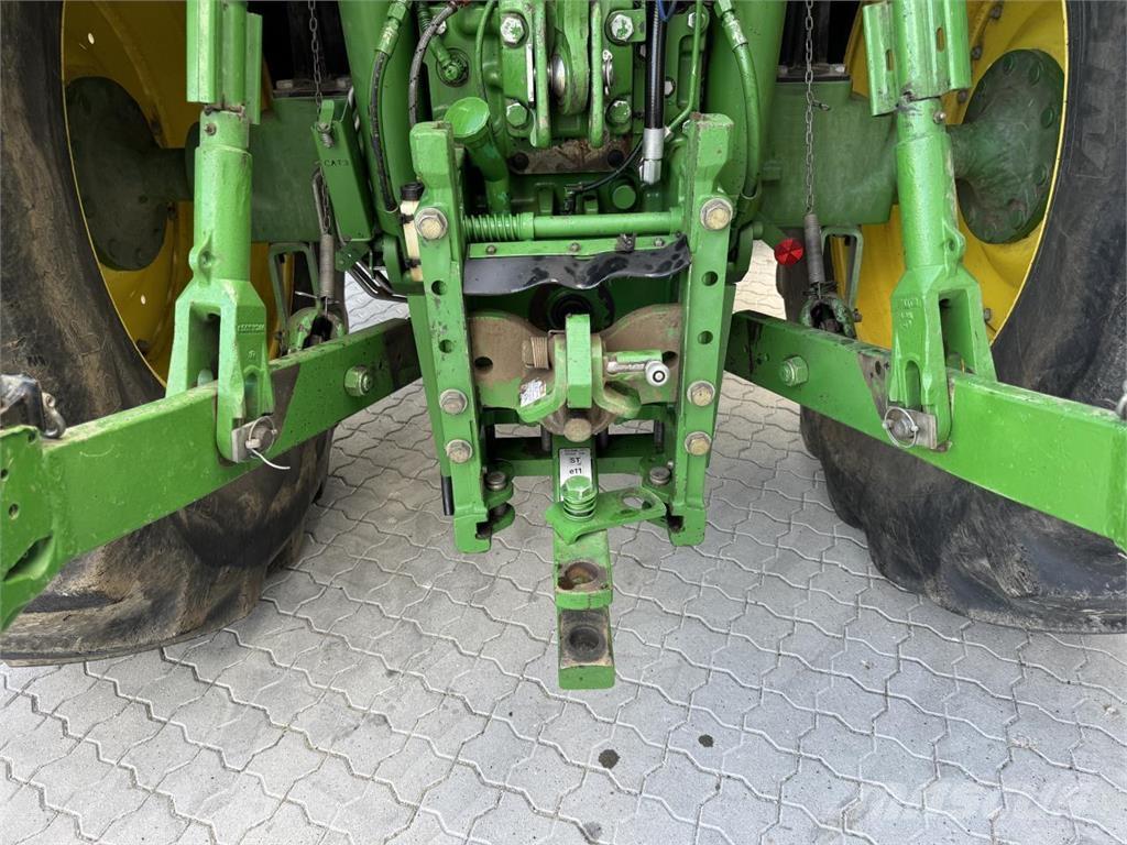 John Deere 6210R Tractores