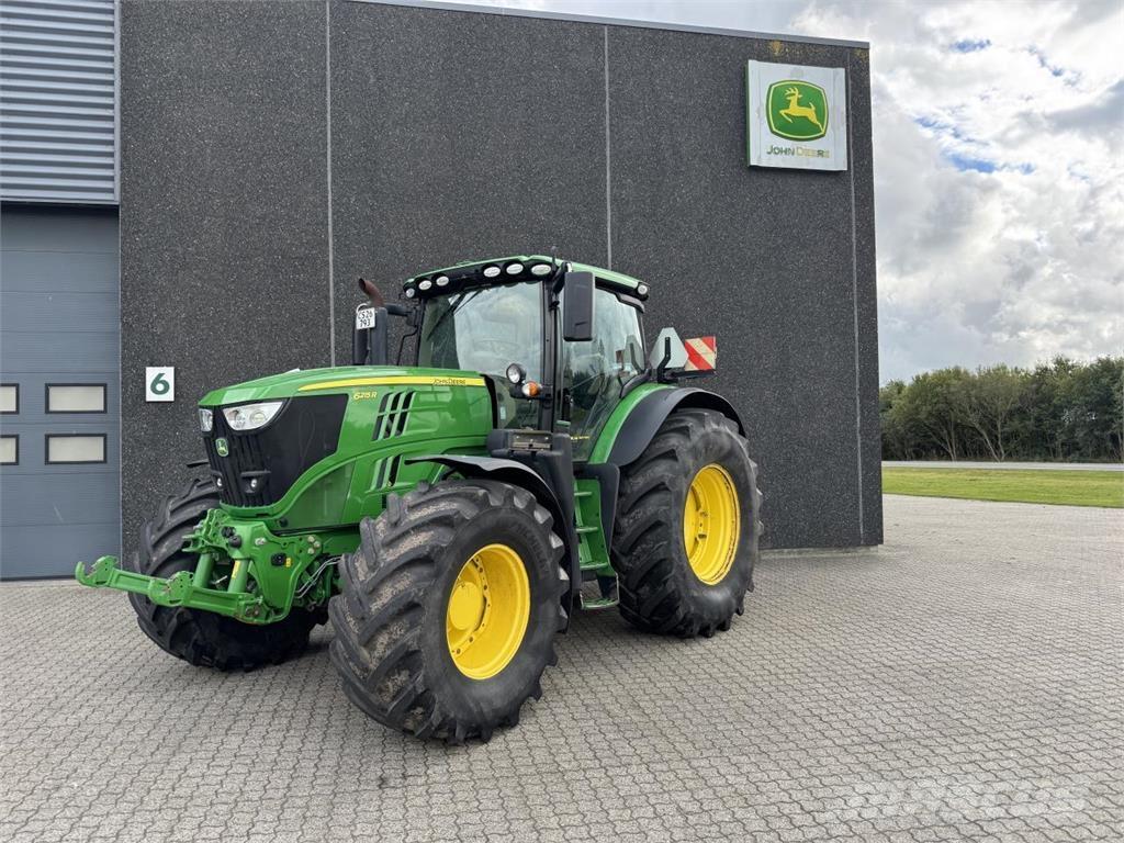 John Deere 6215R Tractores