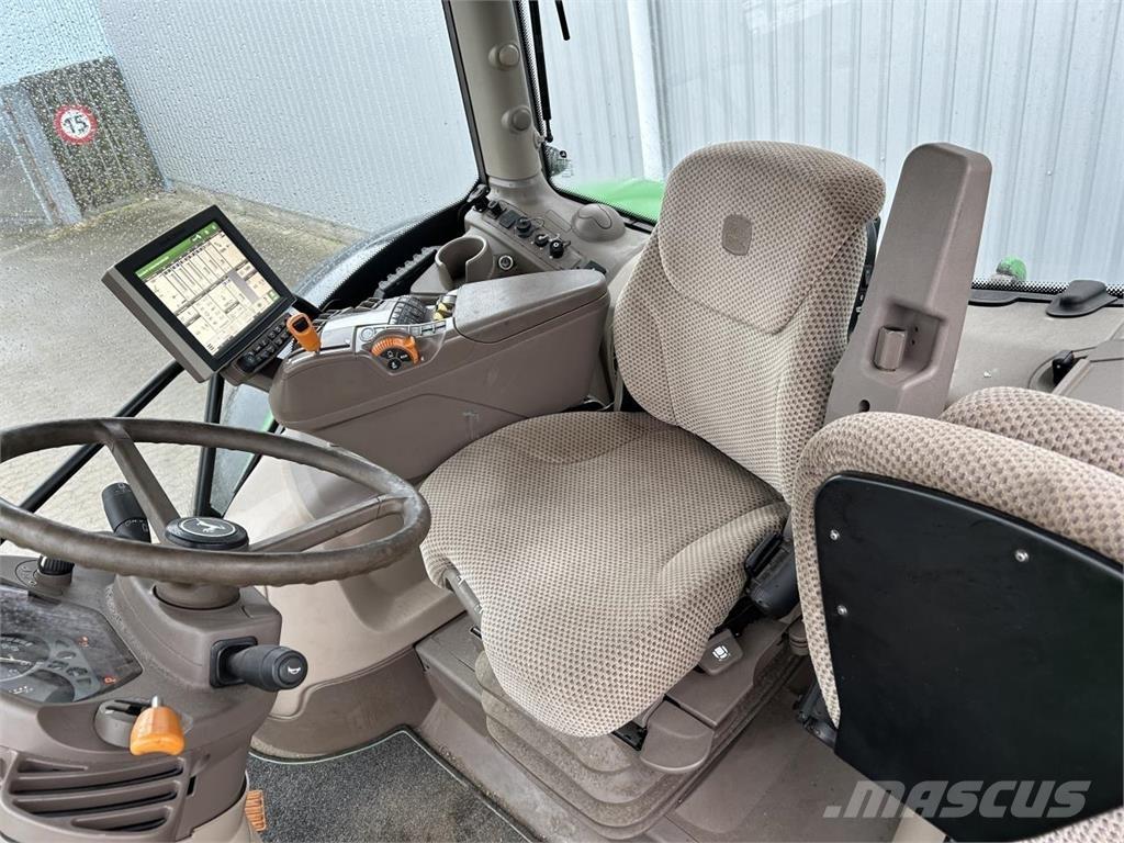 John Deere 6215R Tractores