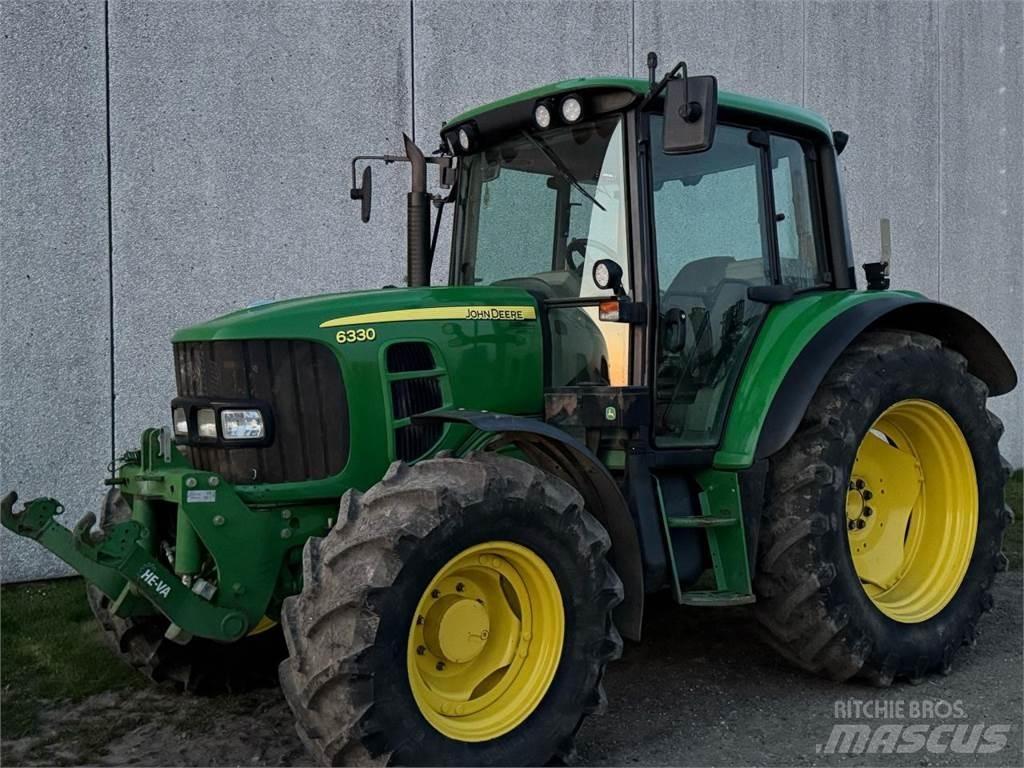 John Deere 6330 Tractores