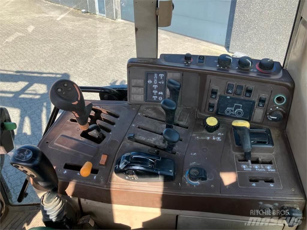 John Deere 6810 Tractores