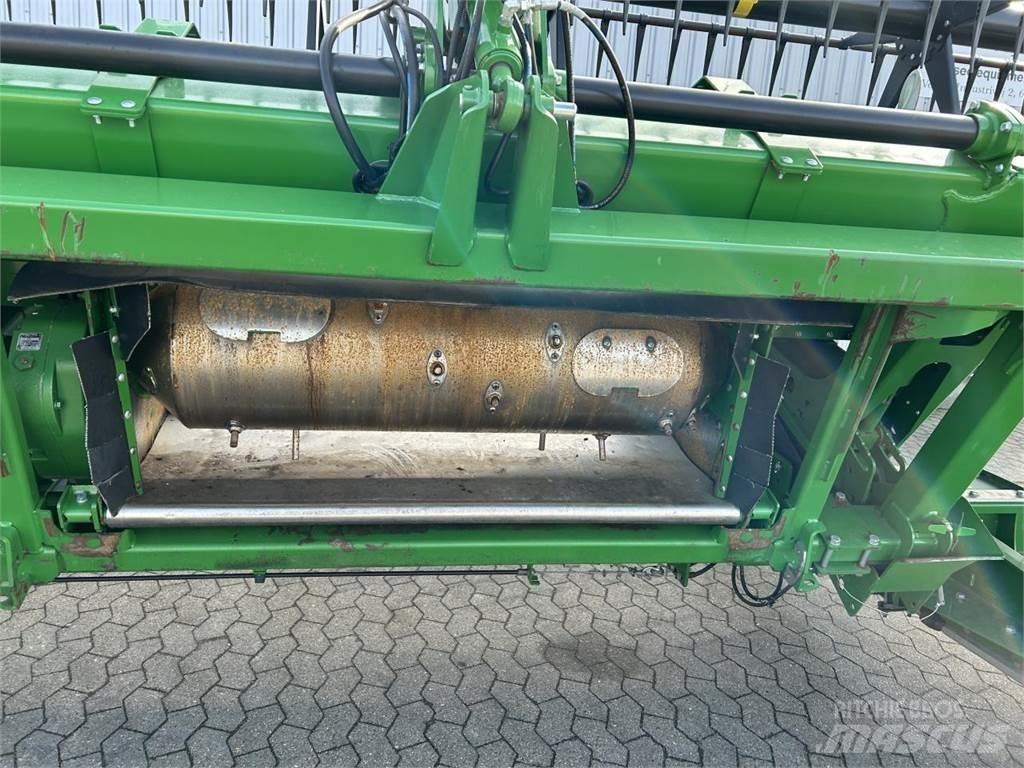 John Deere 740D Cabezales de cosechadoras combinadas