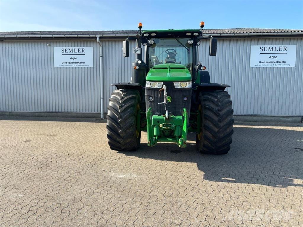 John Deere 8320R Tractores