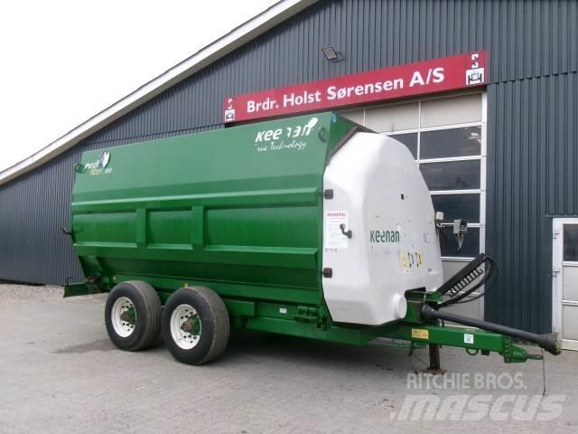 Keenan MF380 Remolques de forraje