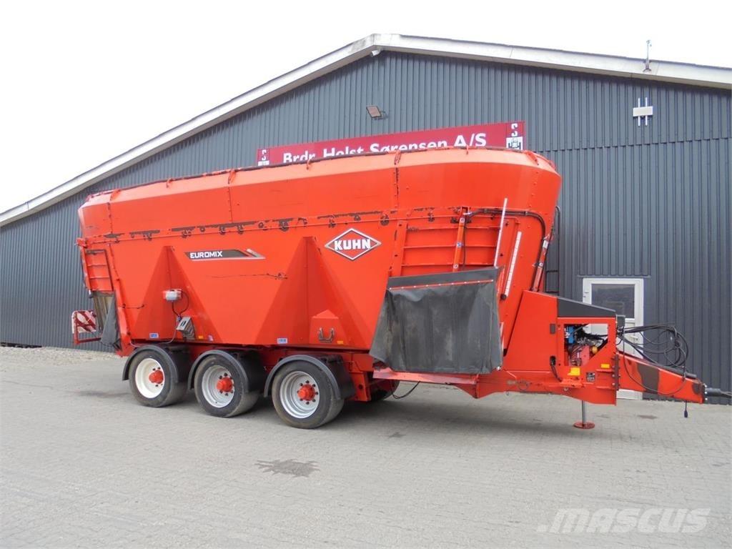 Kuhn 45.3 DL Remolques de forraje