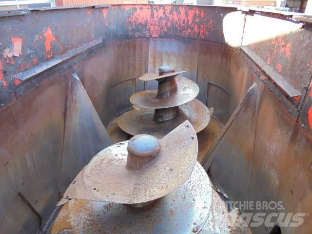Kuhn 45 M3 Remolques de forraje