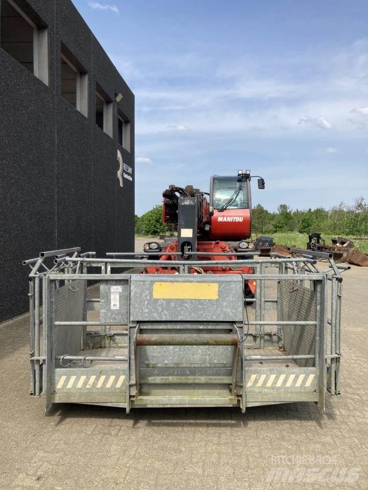 Manitou MRT2540 Carretillas telescópicas
