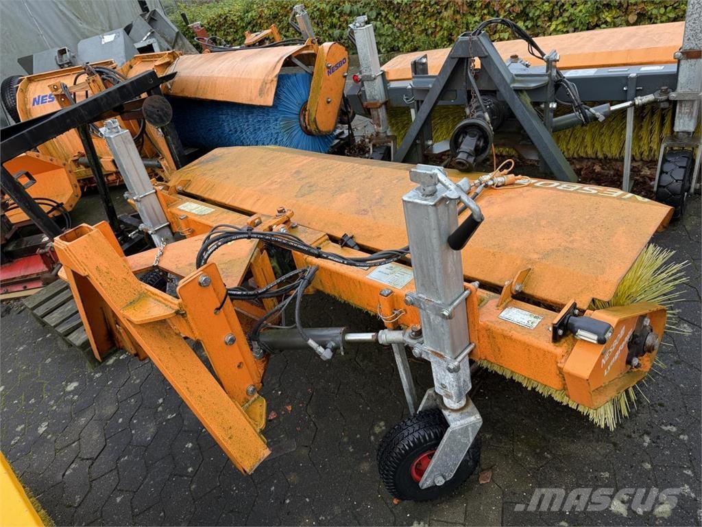 Nesbo FM2000S Sweepers