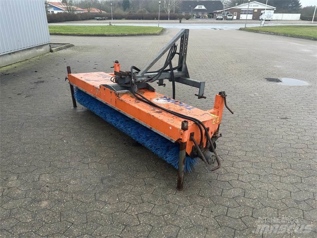 Tuchel 230/520 Cepillos