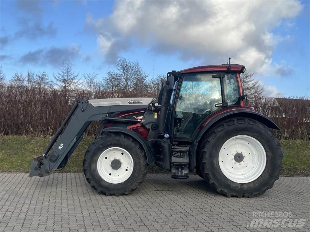 Valtra N 174 Tractores