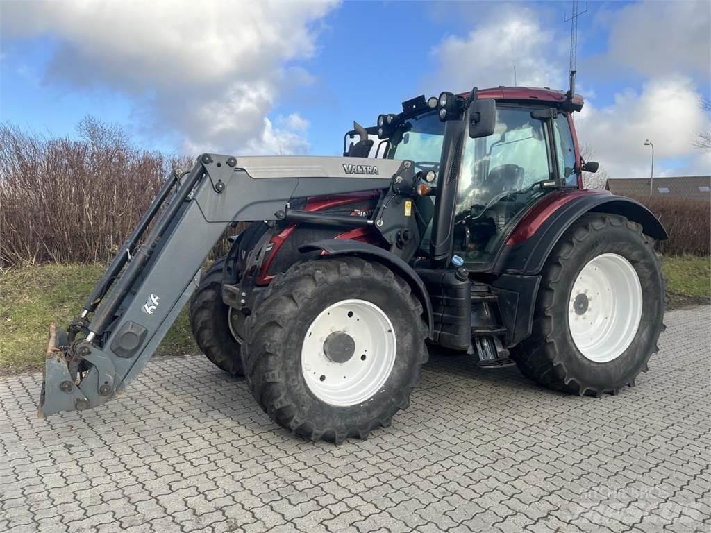 Valtra N 174 Tractores