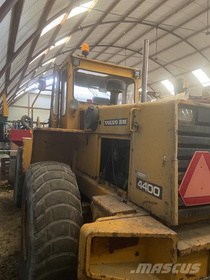 Volvo BM 4400 Cargadoras sobre ruedas