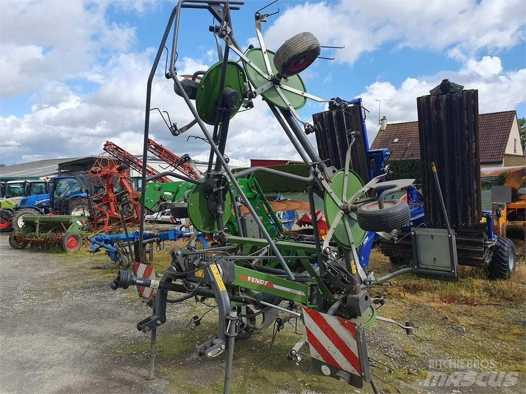 Fendt LOTUS 770 Rastrillos y henificadores