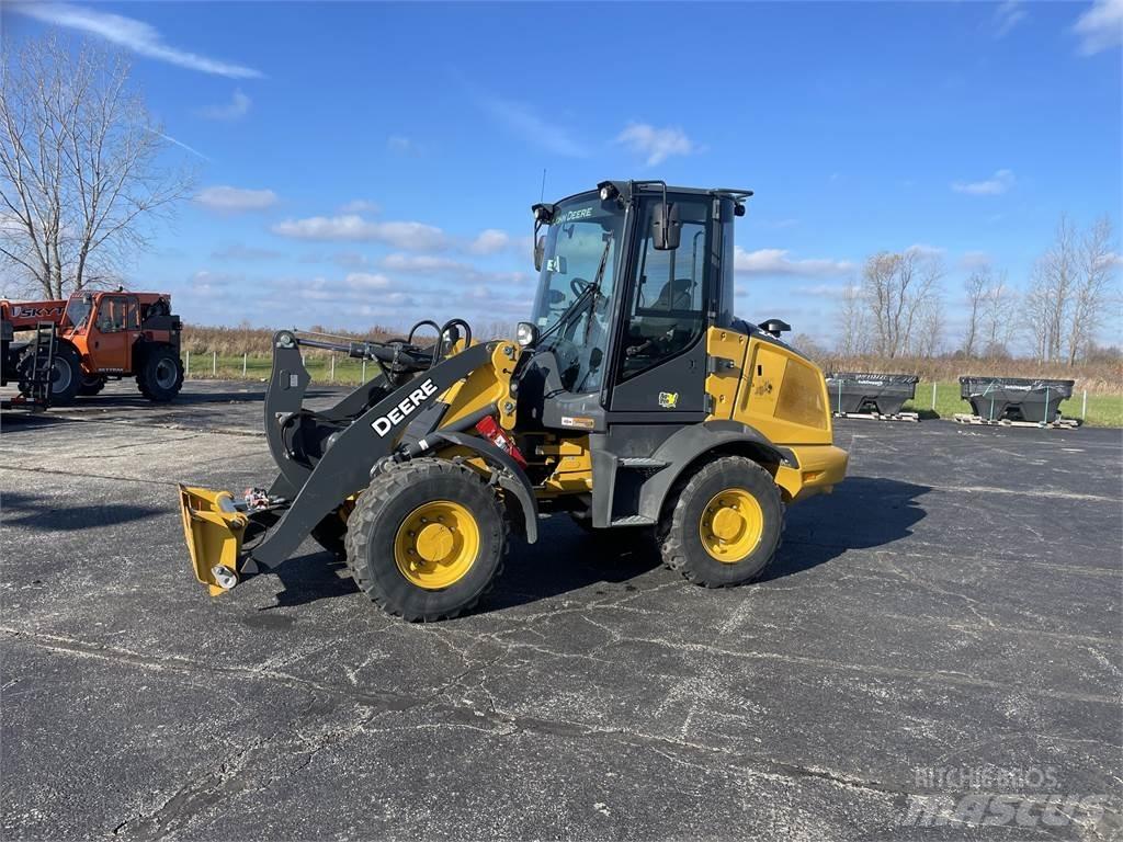 John Deere 244L Palas cargadoras