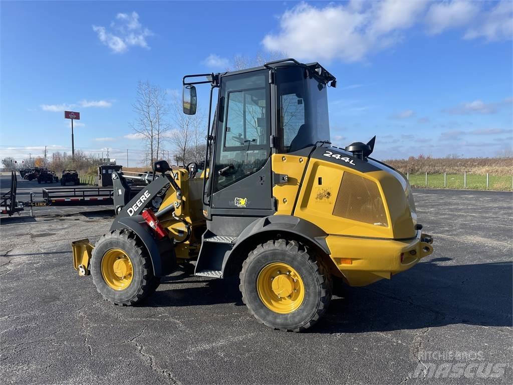 John Deere 244L Palas cargadoras