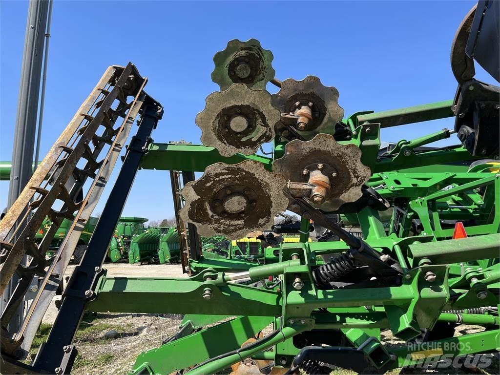 John Deere 2730 Otras máquinas y aperos de labranza
