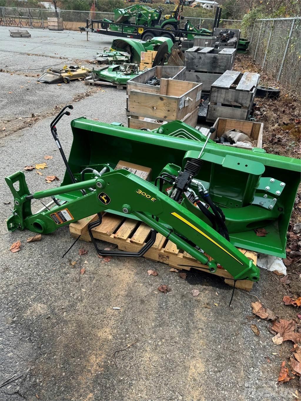 John Deere 300E Agricultura - Otros