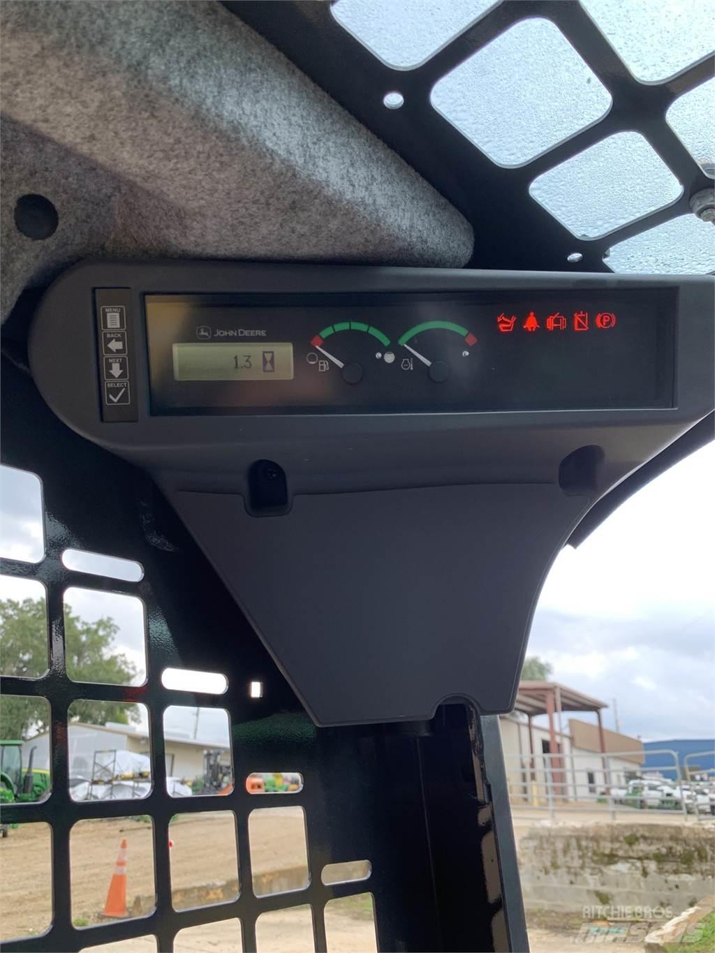 John Deere 317G Palas cargadoras