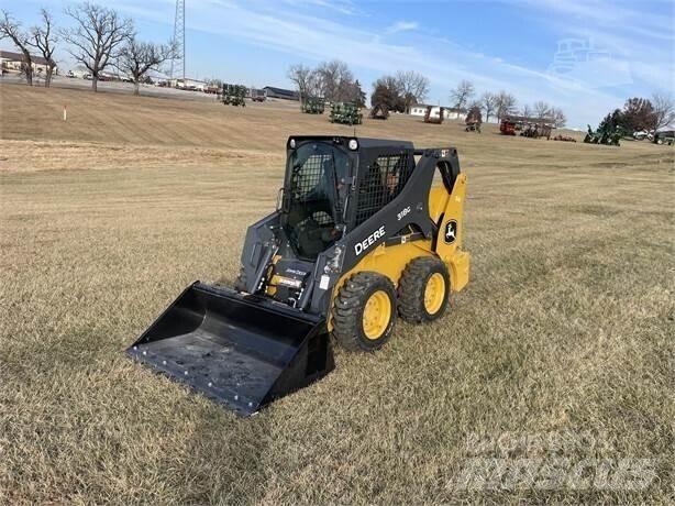 John Deere 318G Minicargadoras
