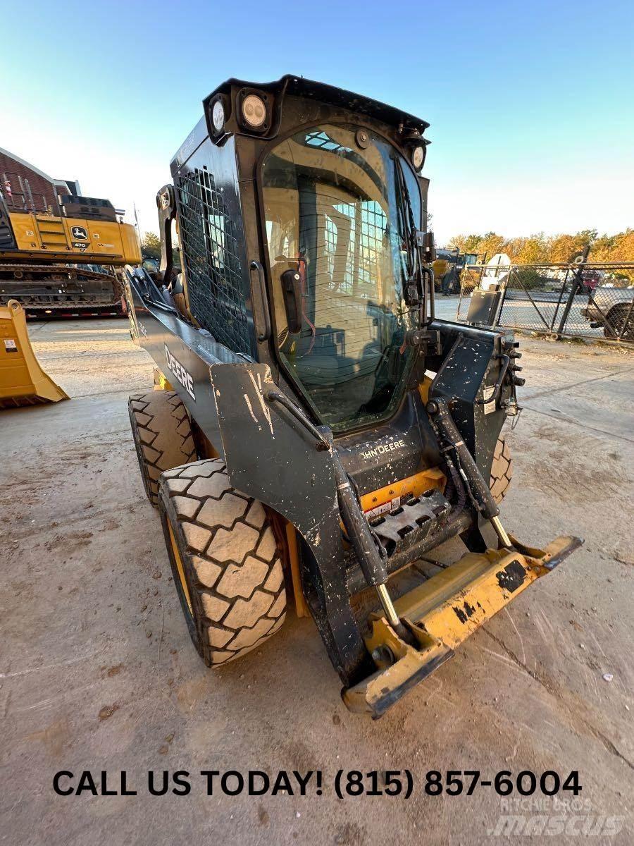 John Deere 320G Minicargadoras